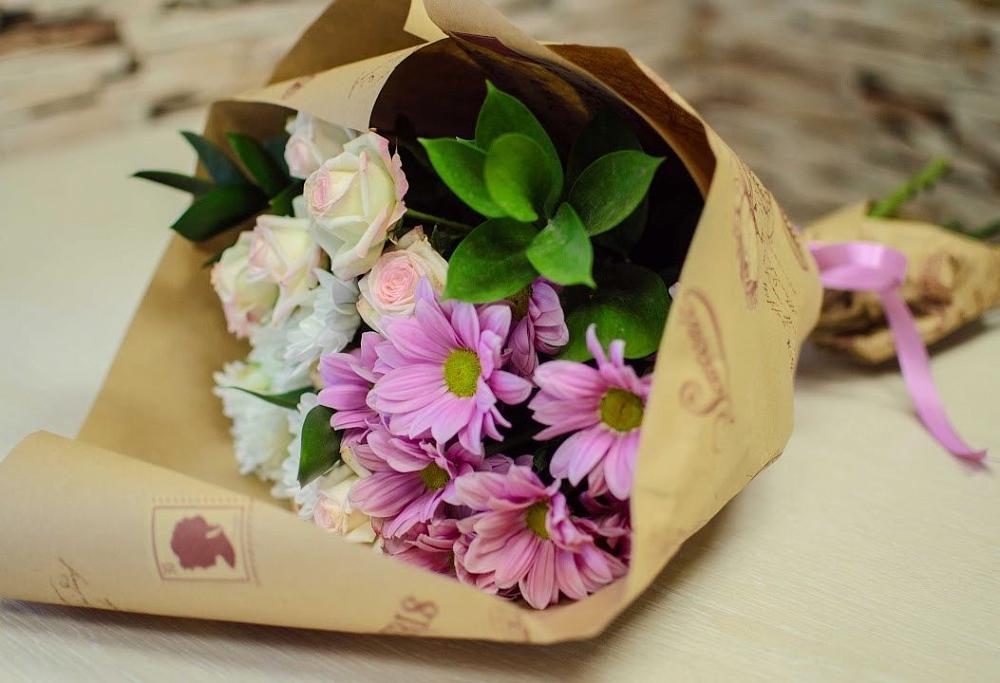 Букет цветов из: Розы и Хризантемы в Тахтамукай