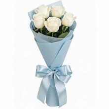 Букет 5 Белых роз Проуд в Тахтамукай