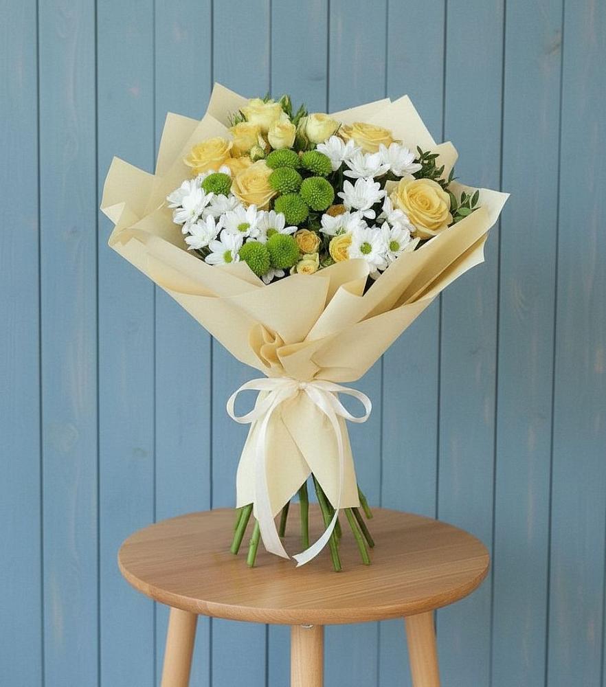 Букет цветов из: Хризантемы и Розы в Тахтамукай