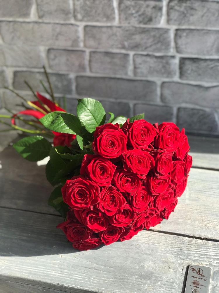 Букет Красные розы Фридом в Тахтамукай