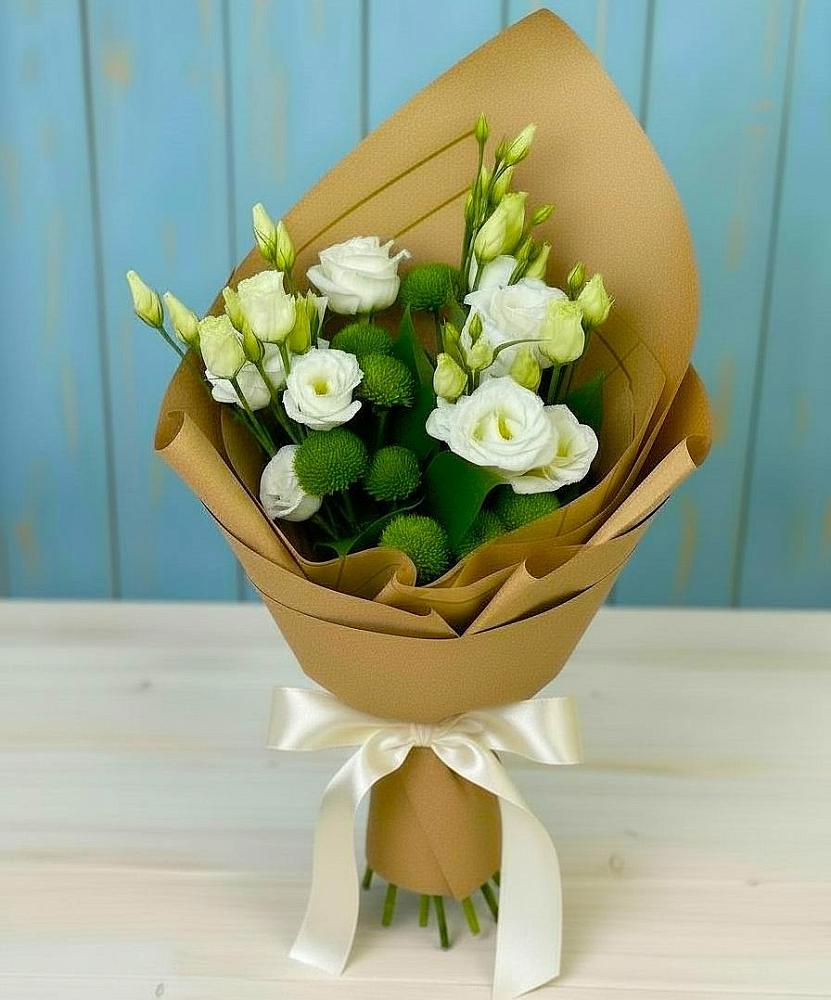 Букет цветов из: Хризантемы и Лизиантусы в Тахтамукай