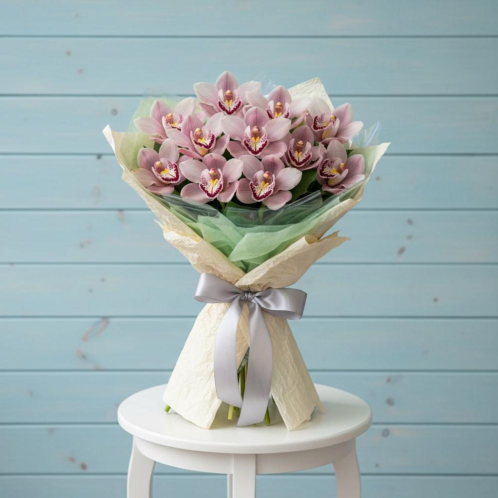 Букет цветов из: Орхидеи и Розы в Тахтамукай