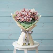 Букет цветов из:  Орхидеи и Розы #REPLACE_PRED# Тахтамукай