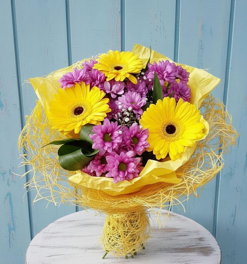 Букет цветов из: Хризантемы и Герберы в Тахтамукай