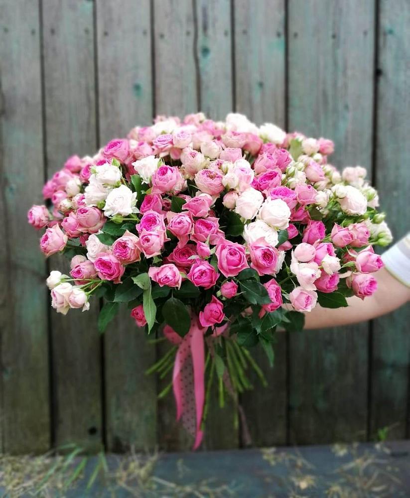 Букет Розовые кустовые розы Натали и Лав Лидия в Тахтамукай