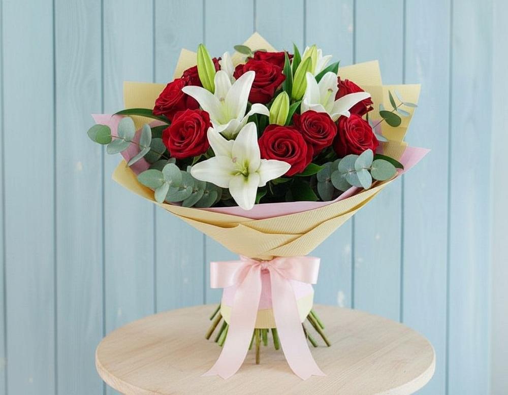 Букет цветов из: Лилии и Розы в Тахтамукай